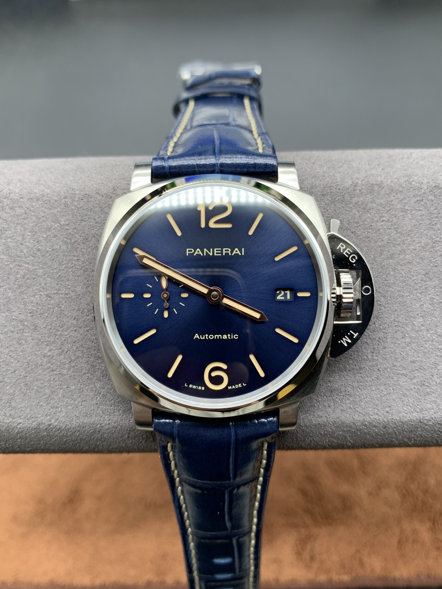 【龙腾腕表】VS厂沛纳海手表评测：自主机芯的魅力与稳定性 - 小轻秀场