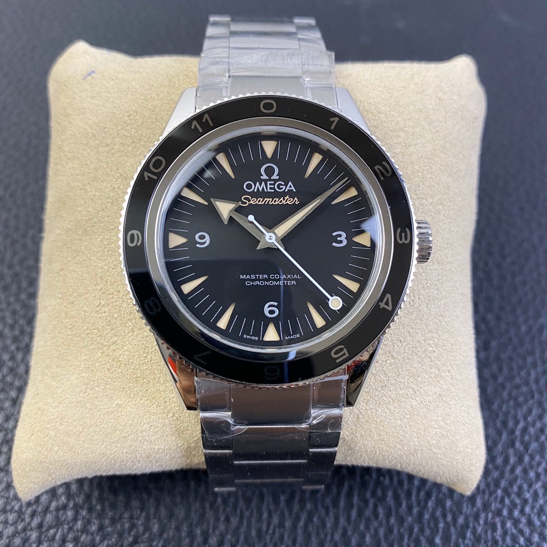 【龙腾腕表】VS厂欧米茄007幽灵党手表：经典设计与8400机芯的完美结合 - 小轻秀场