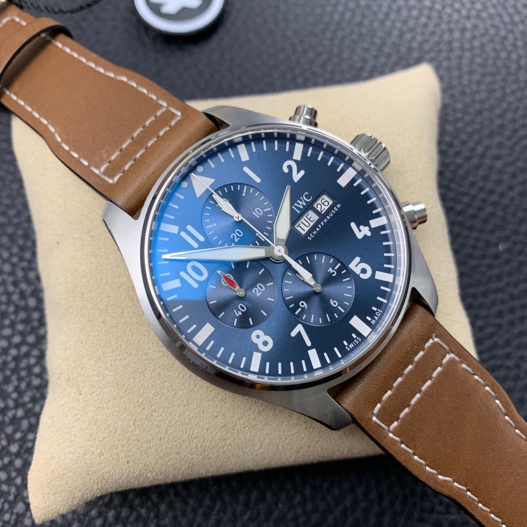 【龙腾腕表】zf厂万国飞行员小王子搭配7750机芯返修率如何？ - 小轻秀场