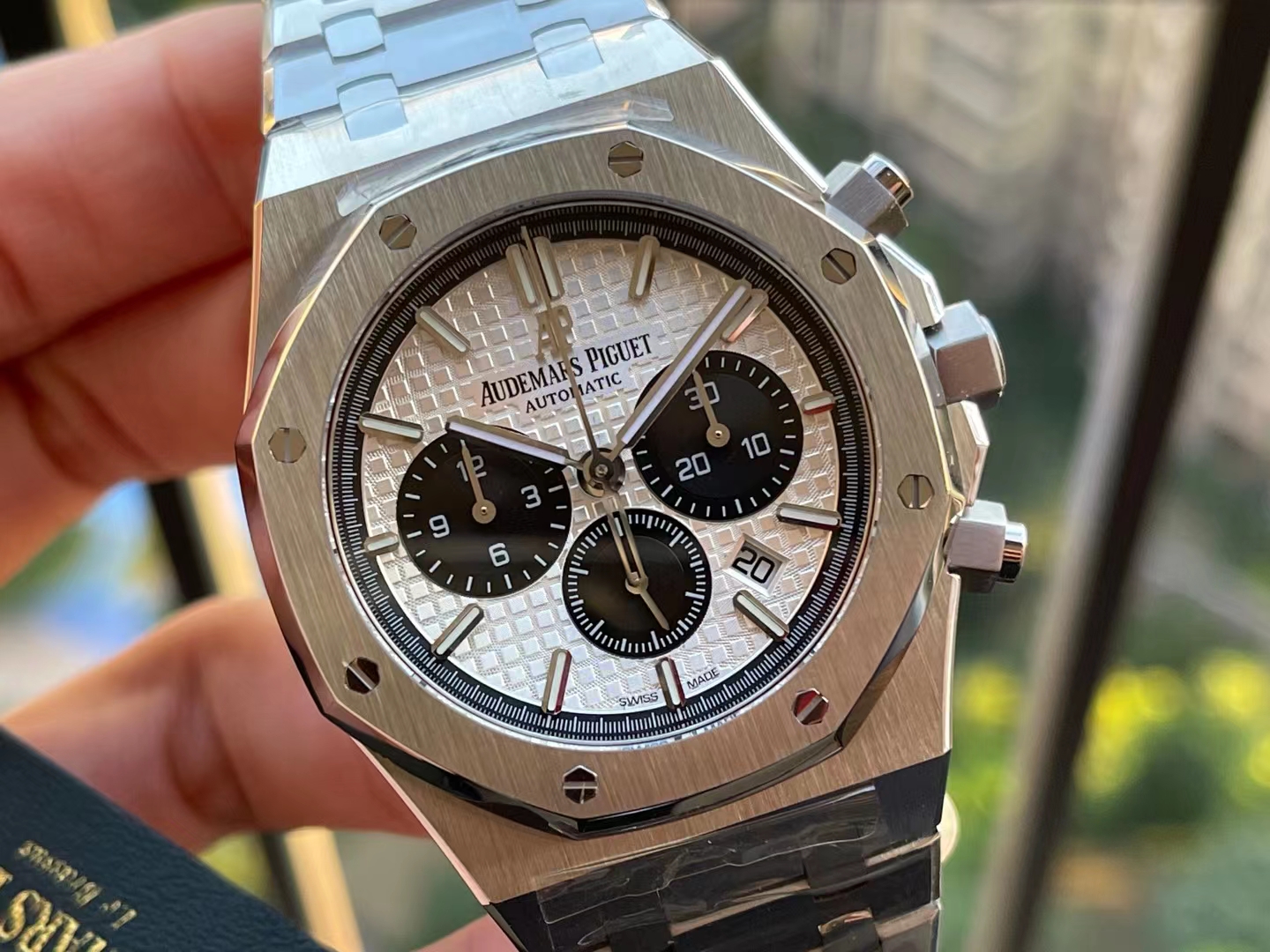 【龙腾腕表】OM厂爱彼26331机芯方面稳定性如何呢？实测返修率极低！ - 小轻秀场