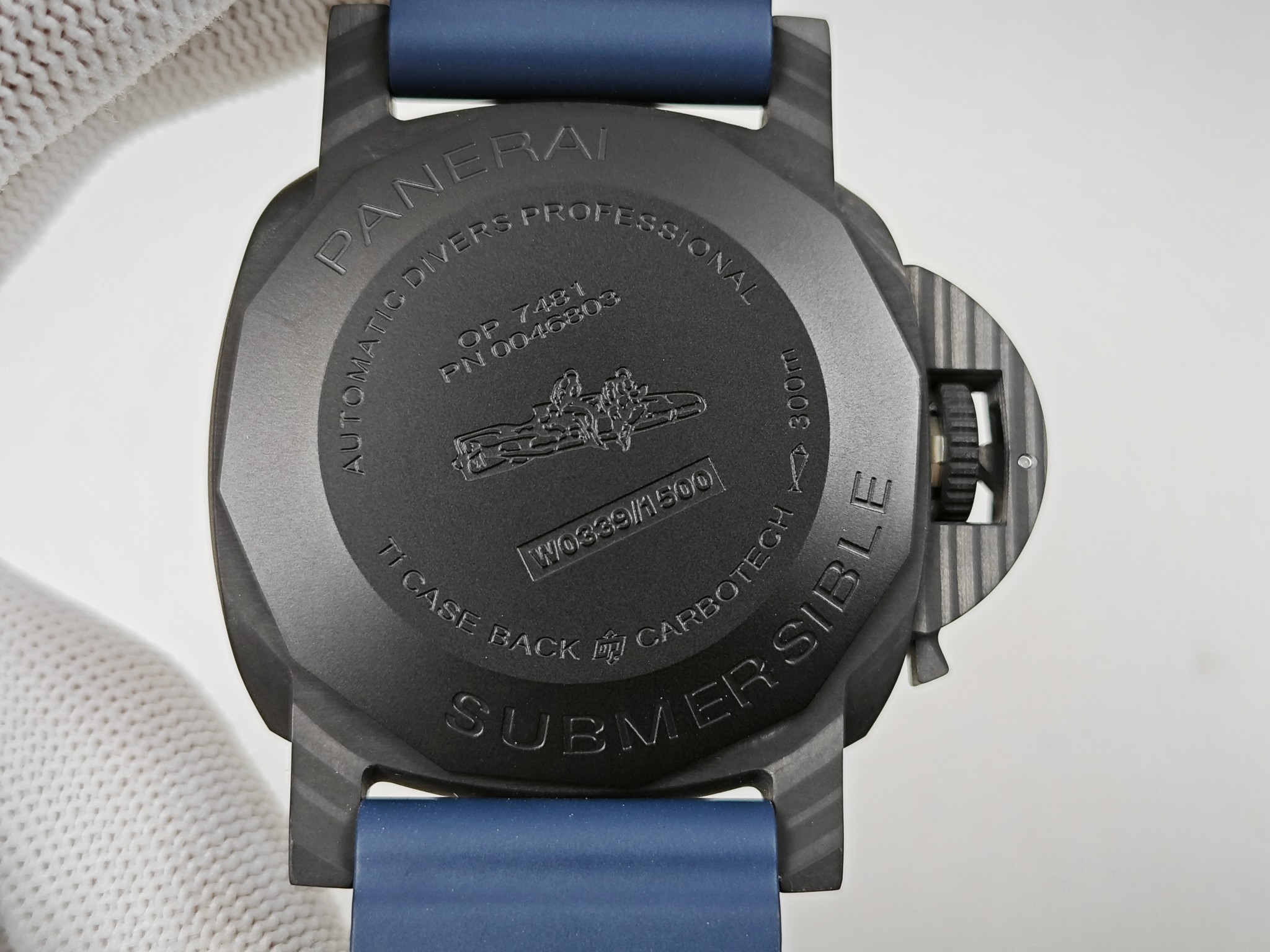 【拾陆腕表】VS厂沛纳海1232碳纤维做工细节深度评测 - 小轻秀场