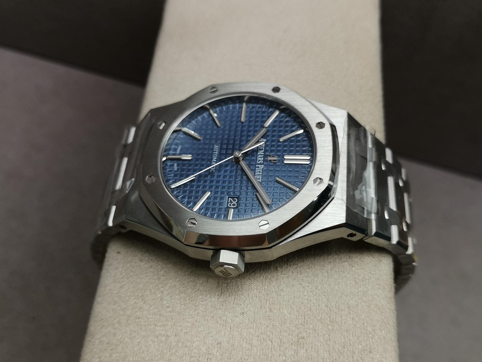 【拾陆腕表】APS厂爱彼皇家橡树15400复刻表细节做工怎么样？