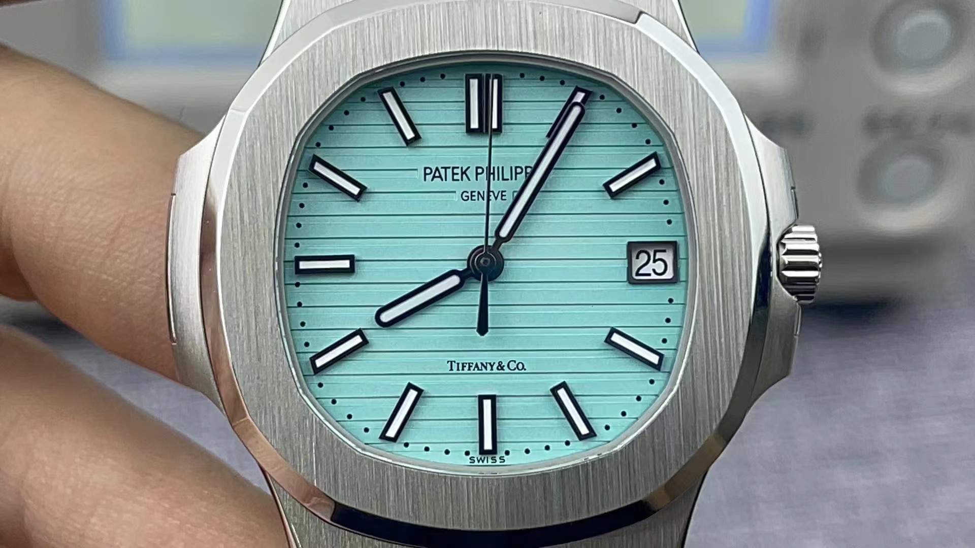 【龙腾腕表】NBA詹姆斯同款3k厂百达翡丽蒂芙尼鹦鹉螺与vs厂劳力士恒动蒂芙尼对比 - 小轻秀场