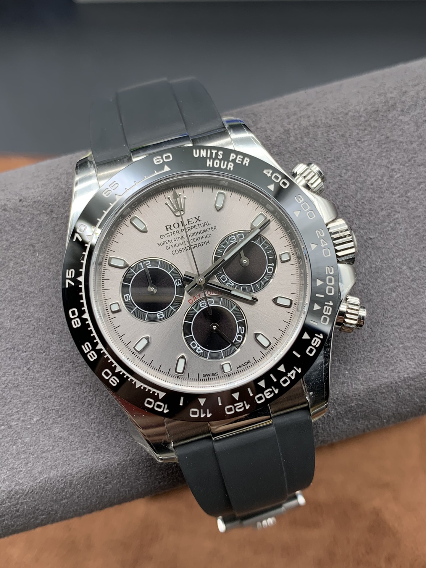 【龙腾腕表】clean厂劳力士灰胶迪通拿M116519ln搭配4130机芯值得入手吗？ - 小轻秀场